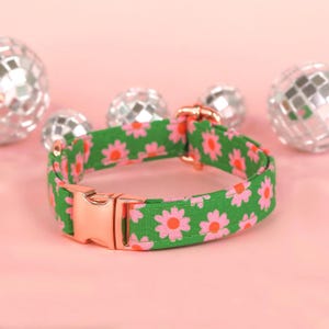 Groovy Floral Dog Collar, Cute Retro Dog Collar, Pink Daisy Dog Collar, Y2K Dog Collar, Floral Girl Dog Collar, Custom Small Dog Collar