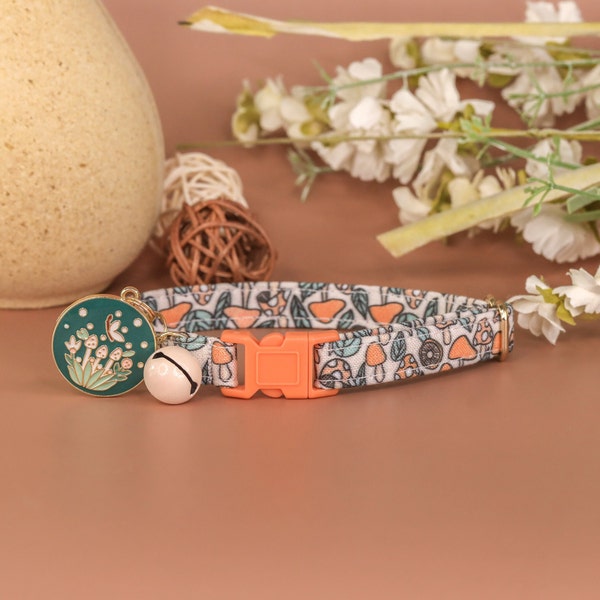 Cottagecore Mushroom Cat Collar with Charm and Bell, Mushroom Fall Cat Collar, Woodland Breakaway Cat Collar, Cute Kitten Play Collar Autumn