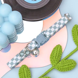 Gray Blue Checkered Breakaway Cat Collar, Y2k Cat Breakaway Collar, Cute Male Cat Collar with Bell, Groovy Checked Kitten Safety Collar