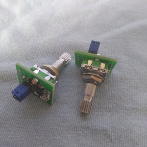 Gear-Falcon Encoder Board With Encoder, 20 Pulses 20 Detents/Rotation, With Switch, Pack of 2 ***Now includes 3D printed knobs!