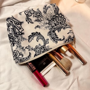 Borsa cosmetica fatta a mano ispirata al vintage | Pochette retrò-chic per trucchi essenziali da viaggio, elegante regalo di stoccaggio per le donne