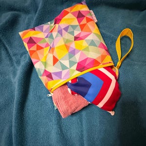 Waterproof Wet Bag - Multi-Purpose Swim Beach Bag, Zipper Toiletry Makeup Carrier, Portable Bikini and Wet Swimsuit Storage