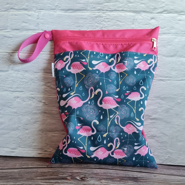 XL wetbag flamingo, 30 cm x 40 cm wet bag, daycare bag waterproof, swimsuit bag