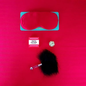 Juegos para adultos, Cosquillas de plumas, Juego de dados de pareja, Venda de ojos, Juegos para parejas, Regalo de aniversario, Juego True or Dare, Juego de cartas para adultos