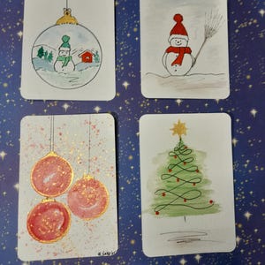 Set di cartoline di Natale - 4 cartoline, pupazzo di neve, albero di Natale, palla, abete, vacanze