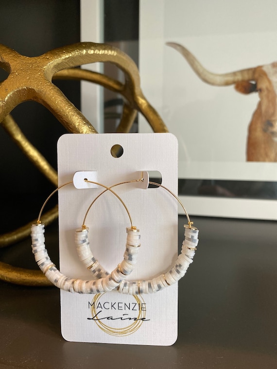 Spot The Dot Earrings in White Spot The Dot Earrings in White