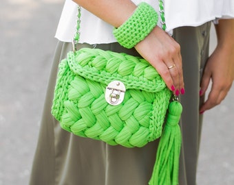 Сrochet Shoulder bag, Crochet bag crossbody, Green tote bag for women, Cotton crochet handbag,Knitted bracelet as a gift
