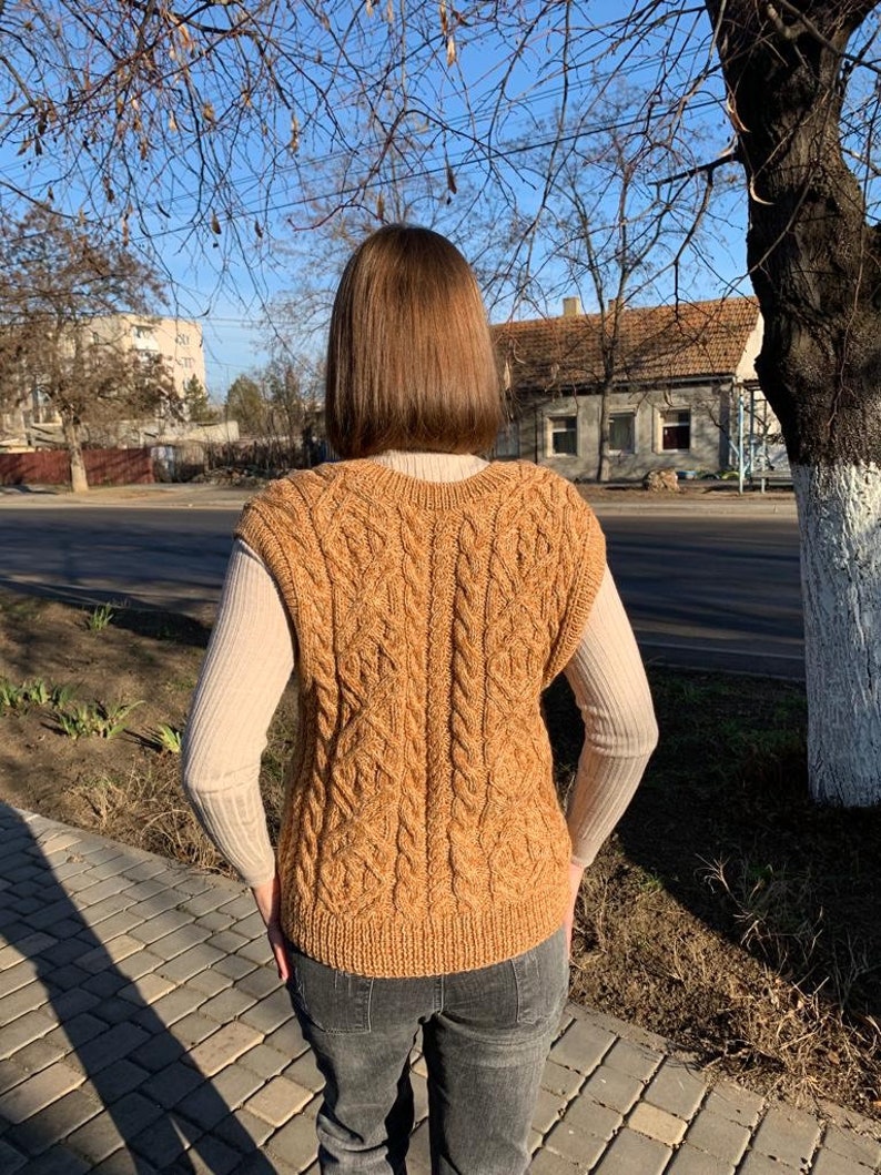 Sweater vest, Knit vest wool, Aran sweater, Handmade vests women, Knitted waistcoat, Cropped pullover, image 2