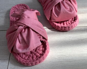 House shoes, Custom slippers, Crochet slippers, Knitted slippers women, Cozy house shoes, House slippers, Warm slippers