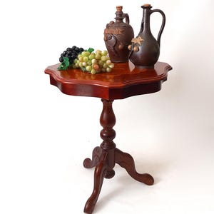 Vintage Side Table Decorative Antique Style Coffee Table Rococo Style Coffee Table Walnut Floral Ornament Introduced Leaf Table Italy 1960