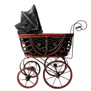 イギリスヴィンテージ 1940年 ドール乳母車 baby carriage 小 イギリスヴィンテージ 1940年 ドール乳母車 baby carriage 小 【公式通販】