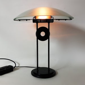 Vintage Mushroom lamp - Bauhaus style - MEMPHIS design lamp - Postmodern - Space age lamp - UFO lamp - Table lamp - Desk lamp Italy 1980