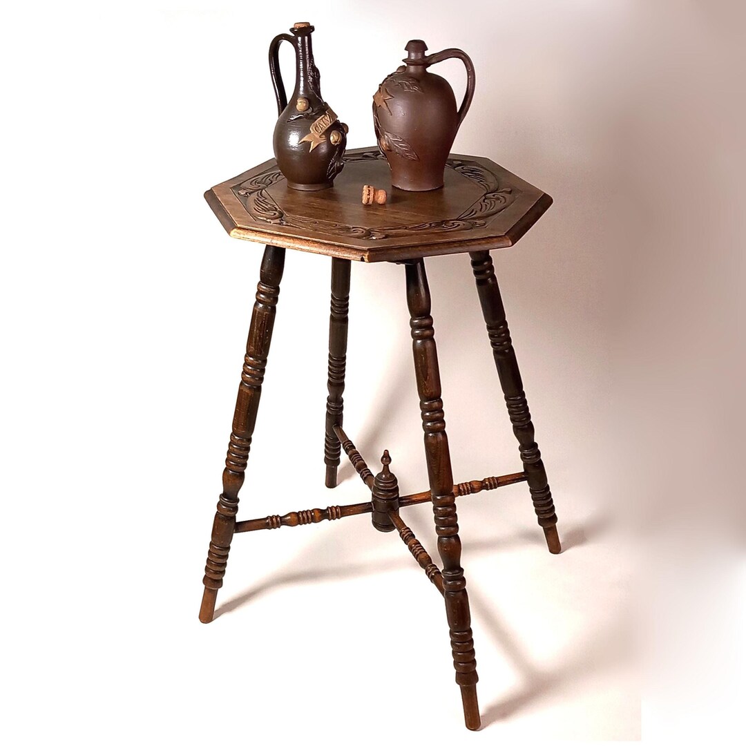 antieke-grote-bijzettafel-8-hoekig-tafel-octagon-diameter-58-cm