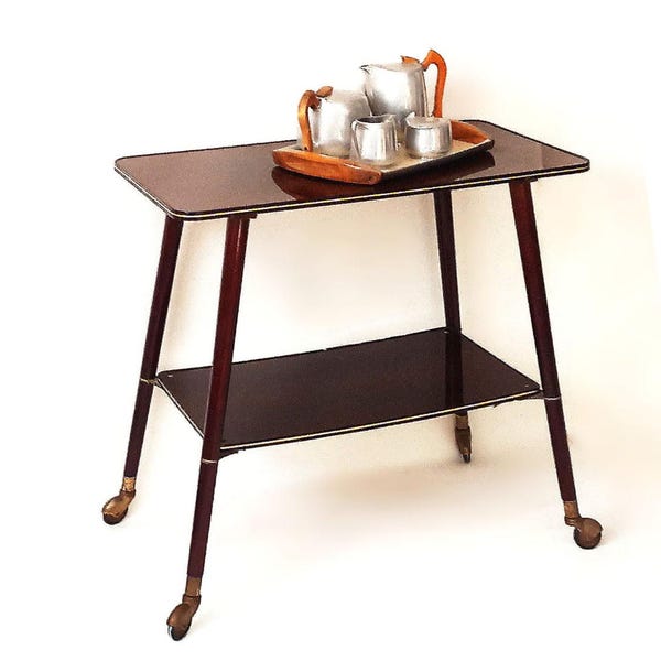 Carrello di servizio vintage in stile scandinavo con ruote Tavolino laterale Tavolino da caffè retrò Tavolo in legno laccato Bordo dorato Carrello bar Paesi Bassi 1950