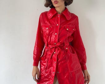 Vintage 70s Red Windbreaker Jacket: Preppy Mod Lightweight Spring Coat