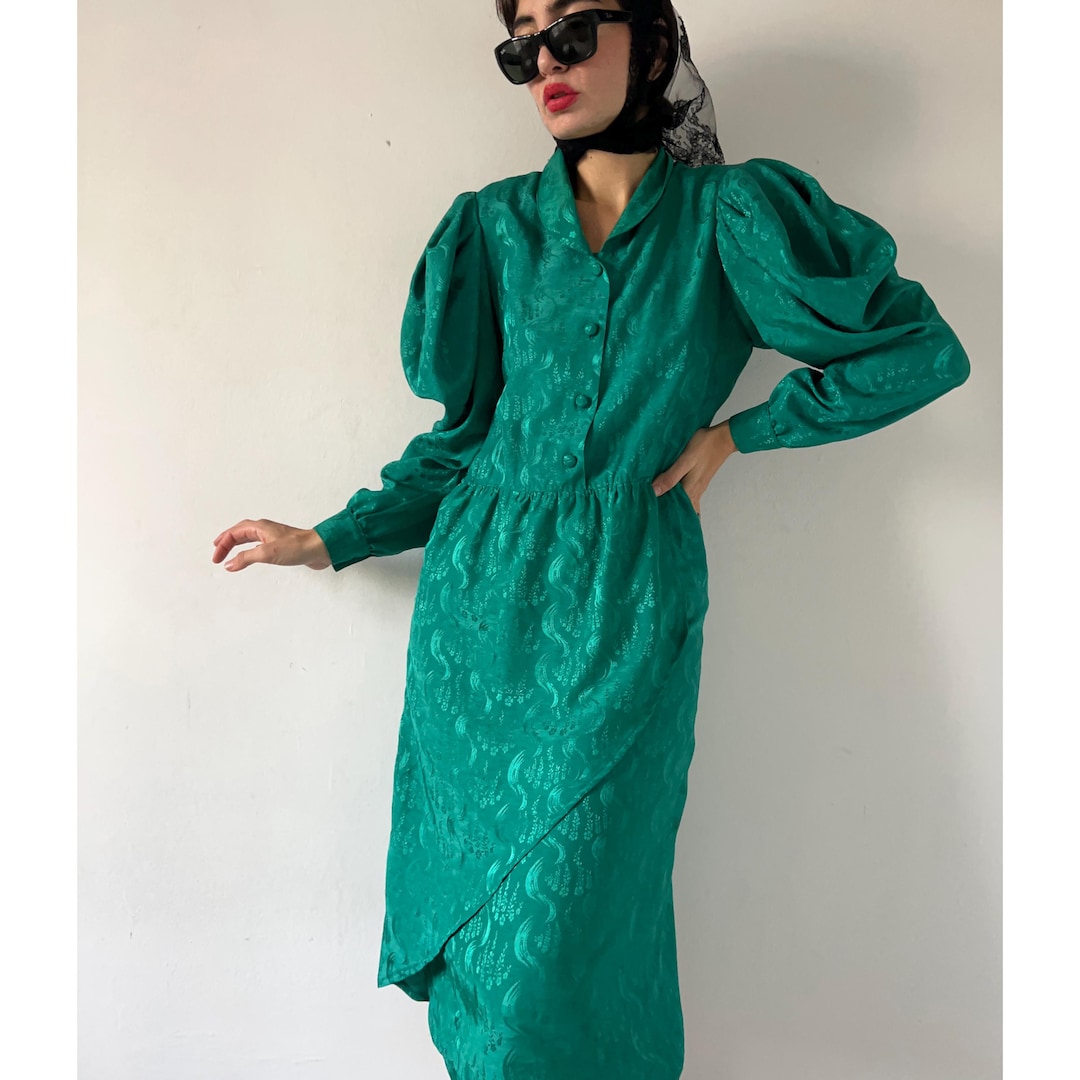 Robe vintage des années 80 vert émeraude à manches bouffantes, robe  bouffante évasée à manches longues bouffante des années 80 et chemise tube 