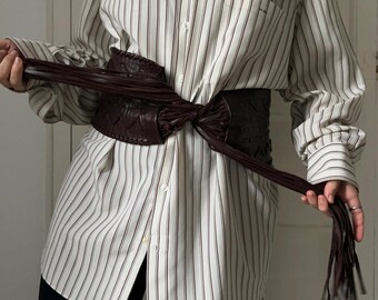 Vintage Brown Leather Grommet Belt: Scalloped Western Corset  display picture 1