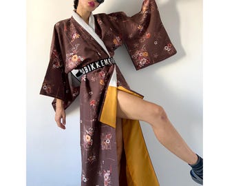 Vintage 70s Floral Print Brown Traditional Kimono, Long