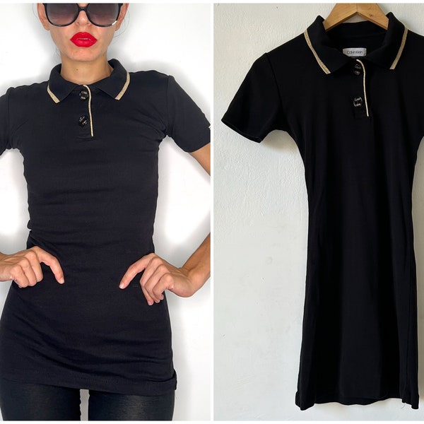 Vintage Calvin Klein Mod Polo Kleid, Y2K Schwarzes Tenniskleid mit Goldbesatz, Sportkleid mit Kragen, Strickkleid mit Knöpfen