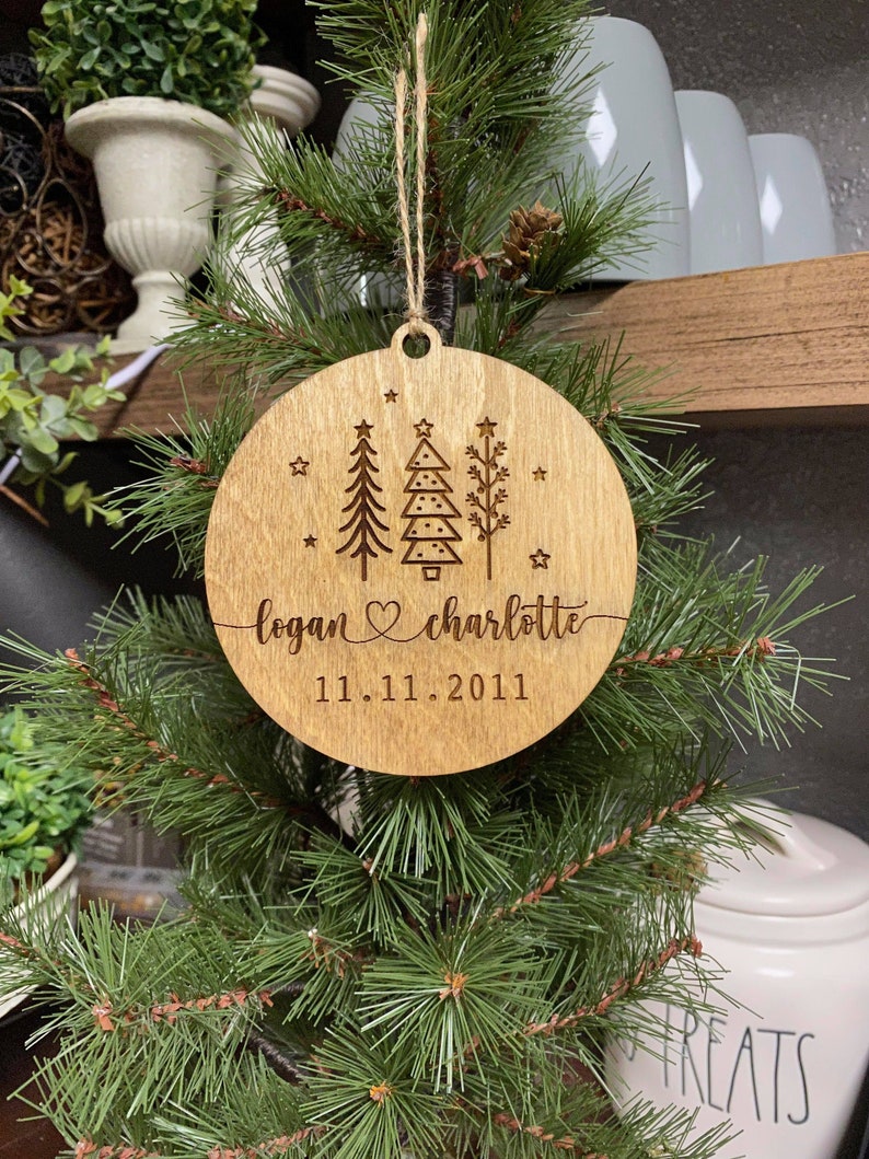 Couples Name Ornament, Personalized Christmas Ornament, 2022 Ornaments, for Couples, First Christmas Together Gift, Newlywed Ornaments 