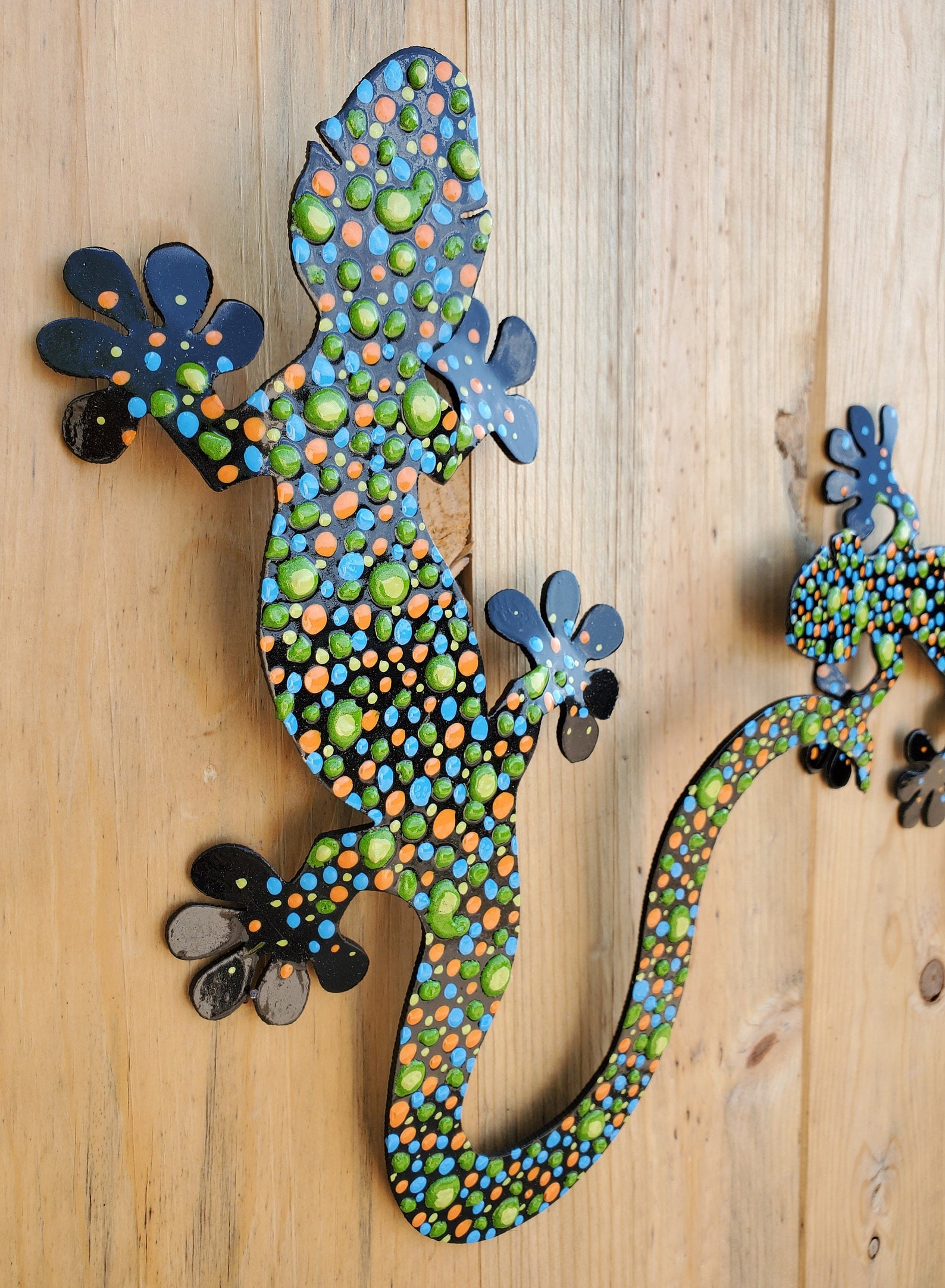 Hand Painted Iron Gecko Green Orange 13 x 10 / Etsy