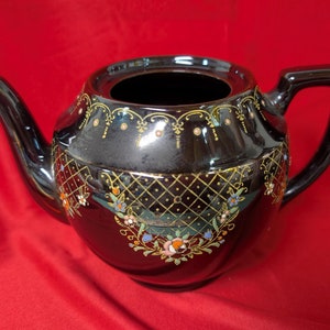 1940s-50s Marked Occupied Japan Intricately Detailed Handpainted Redware Teapot