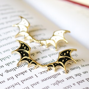 Wings Pin - Bookish Gold Enamel Lapel Pins Fantasy Book