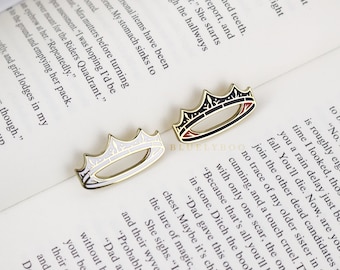 Pin de corona - Pines de solapa de esmalte dorado de estilo literario Rey Reina Príncipe Princesa Libro de fantasía