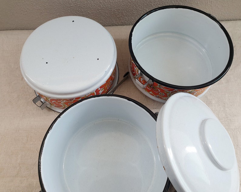 Vintage Stacked Enamel Bowls With Handle, Stackable Enamelware Lunch