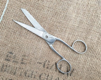 Vintage Scissors, Old Steel Scissors, Stainless Shears, Light Sewing Scissors, Vintage Hair Cutting Shear