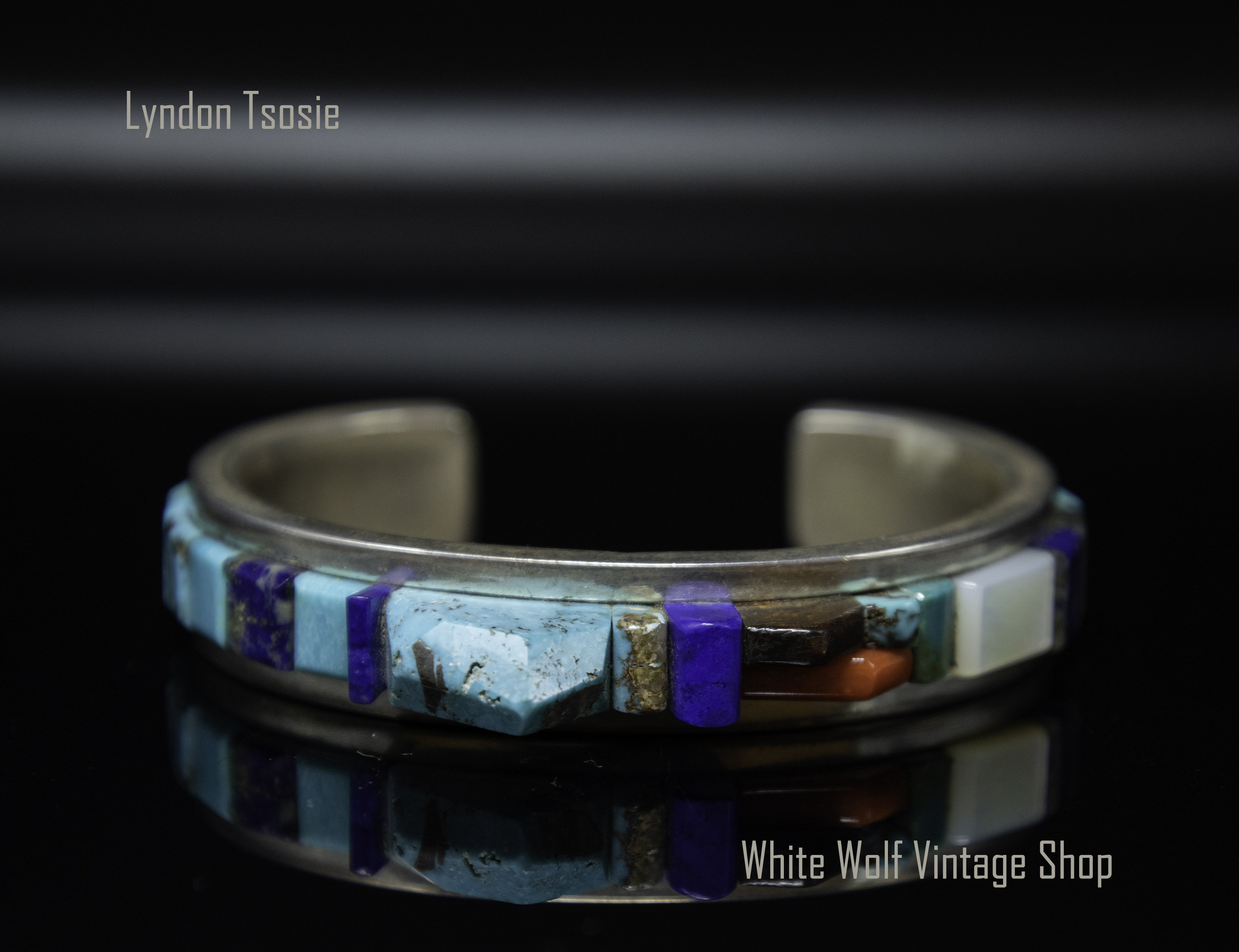 Detailed Wolf Vintage Native American Navajo Sterling Silver Bracelet Detailed Wolf Vintage Native American Navajo Sterling Silver Bracelet
