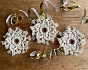 Macrame Star - Natural Cotton String | Bohemian decoration, Mini Macrame, Boho style, Christmas ornament