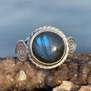 Labradorite Silver Ring 6.75