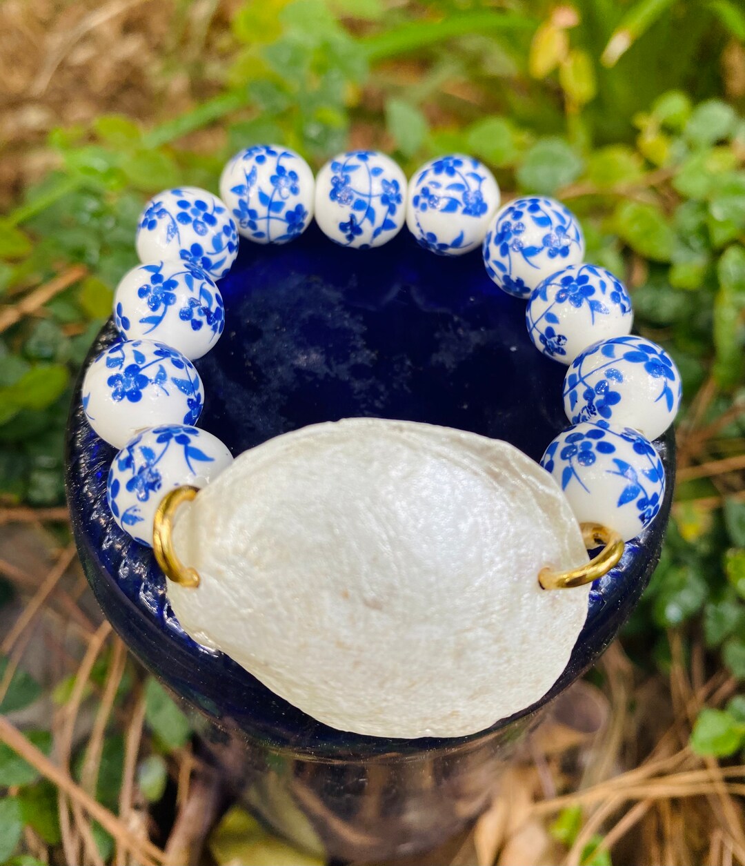 OYSTER SHELL - BLUE/WHITE MAGNETS (SET FOUR)