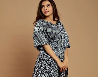 Abito caftano in patchwork di cotone: caftano lungo con stampa nera