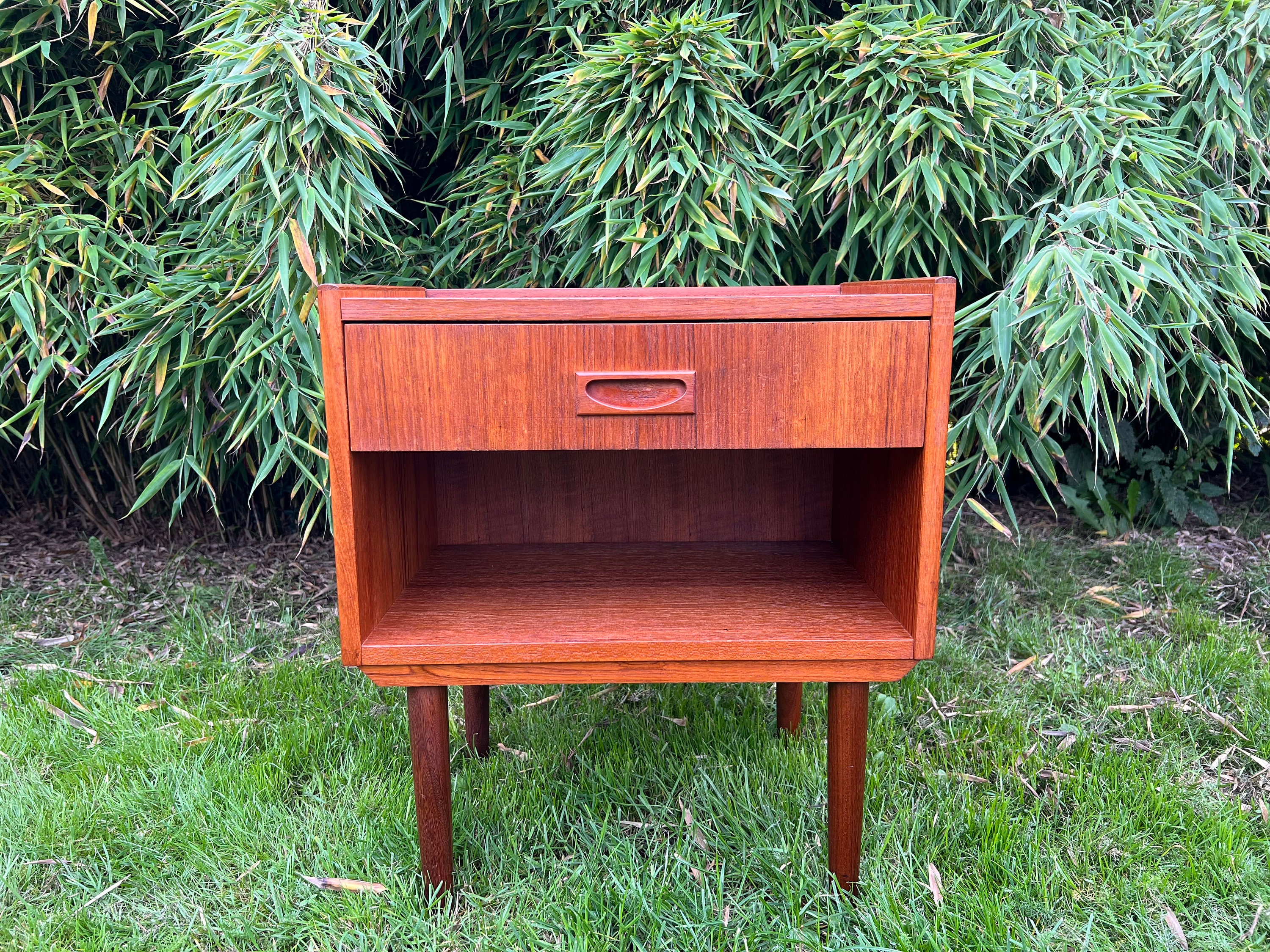 Teak - Bedside Table - Nightstand - With One Drawer
