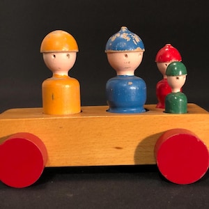 Kay Bojesen - Danemark - Petite voiture familiale en bois - vintage - Années 50