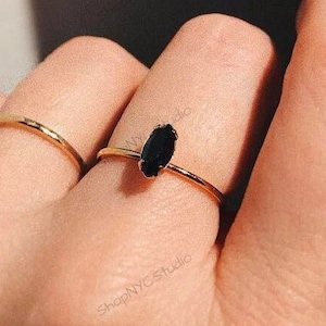 Black onyx Minimalist ring Black diamond dainty ring Sterling silver ring Handmade solitaire ring Bridesmaid gift Black onyx Ring for Women