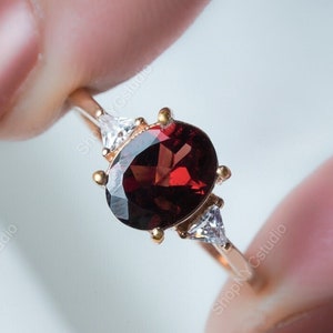 Solitaire Garnet Ring, 14K Solid Yellow Gold Garnet Ring, Natural Garnet Ring, Oval Cut, Birthstone Ring, Ring For Her, Natural Garnet Ring