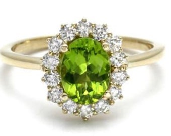 Oval Peridot Engagement Ring, Peridot Anniversary Ring, Peridot Halo Ring, Peridot with diamond Ring, green gemstone ring