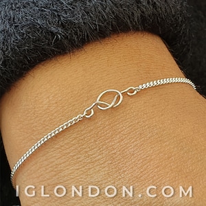 The knot friendship bracelet is, a unique friendship gift crafted in Sterling silver. Personalised greeting card. Ready to be gifted. ;)