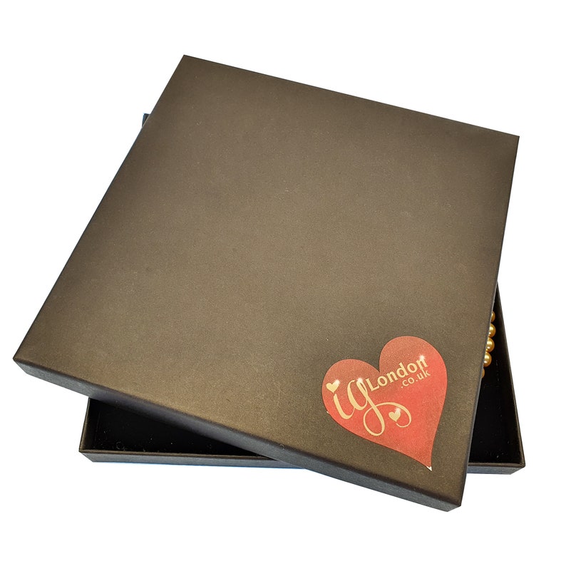 Red Earrings and personalised Card