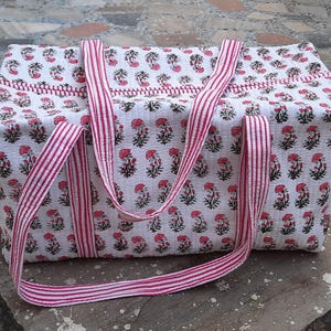 Large Cotton Quilted Weekender Travel Bags for Women Handmade Quilted Fabric Duffle Bag Block Printed Overnight Bags Indan Floral Print Bag