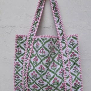 Grand sac fourre-tout matelassé indien, sac d'épicerie, sac fourre-tout à imprimé floral, sac fait main en coton ethnique, sac fourre-tout vintage pour elle