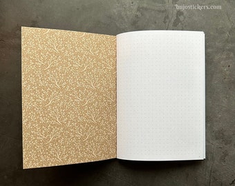 Traveler's Notebook – B6 size – Numbered pages – Dotted 5 mm grid booklet – Dot grid – Bullet journal