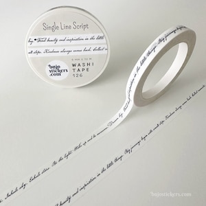 Cinta washi con guión de una sola línea • Escritura a mano vintage con comillas delgadas • Cinta de enmascarar de diario con viñetas en el borde • 5 mm x 10 m • bujostickers.com 126