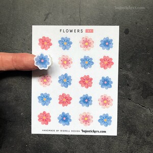 Autocollants de fleurs. Fleurs pêche et bleues illustrées par Amanda Bigrell. Pour tous vos besoins de bricolage et de décoration ! bujostickers.com 01