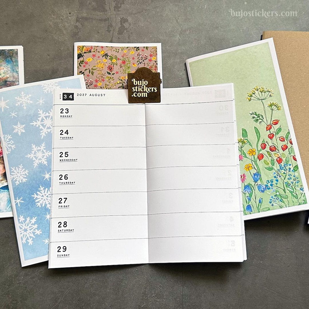 Traveler's Notebook Dated Weekly Calendar • Regular Size • Booklet ...