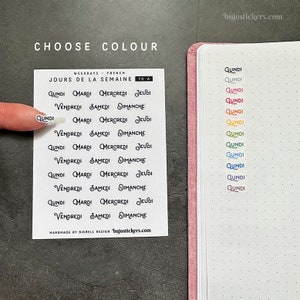Autocollants avec les jours de la semaine. Adesivi dei giorni feriali in francese, Français. 14 opzioni di colore. Bullet journal, agenda, diario • 70