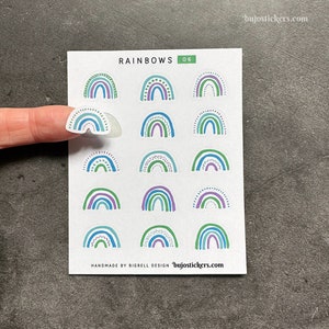 Arcs-en-ciel d'autocollants dessinés à la main en bleu, bleu sarcelle, violet, vert. Pour le scrapbooking, la planification, la décoration, l'artisanat, la journalisation • bujostickers.com 06